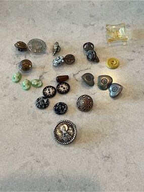 Vintage Buttons Bundle Mixed Metal and plastic